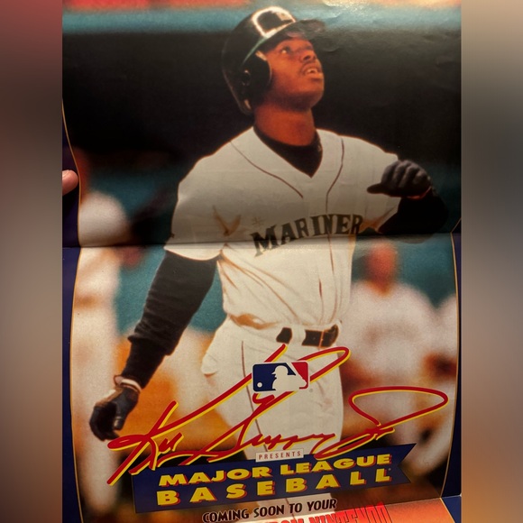 Nintendo power volume 58 - Wario Land w ken Griffey jr poster - Picture 3 of 3